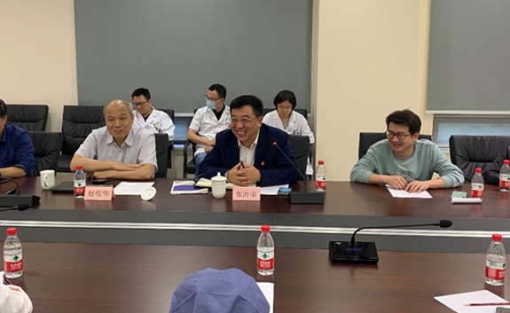 学党史 感党恩 铭初心 担使命”戮力同心推进首台国产质子治疗装置研制　——瑞金医院放疗科、上海应物所应用加速器技术部、艾普强党支部联合举办党史学习教育活动